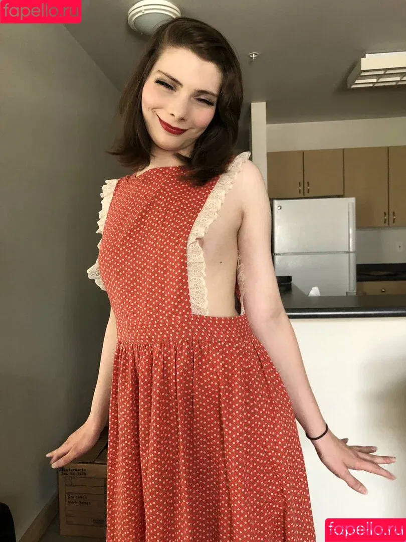 Abkazias / Zelda Cross Onlyfans Photo Gallery 