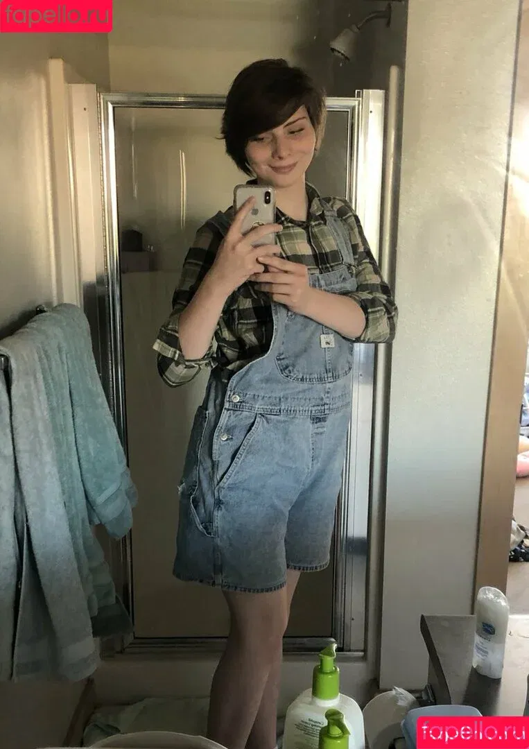 Abkazias / Zelda Cross Onlyfans Photo Gallery 