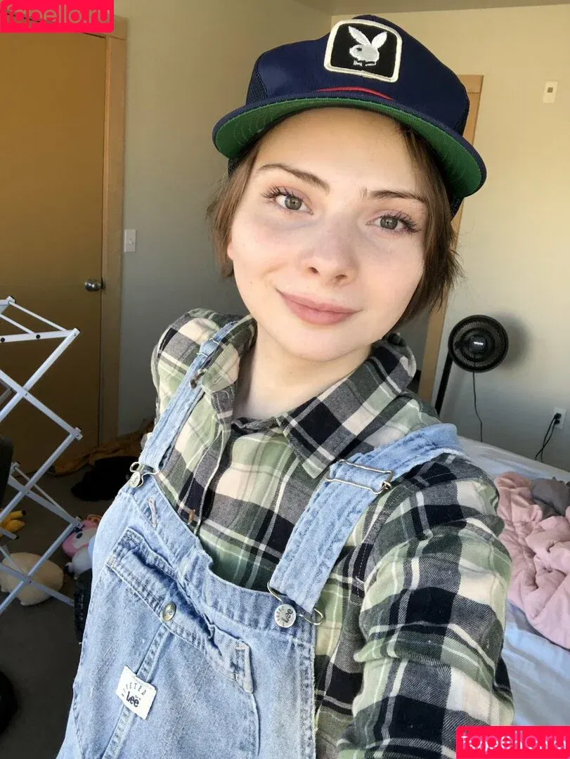 Abkazias / Zelda Cross Onlyfans Photo Gallery 