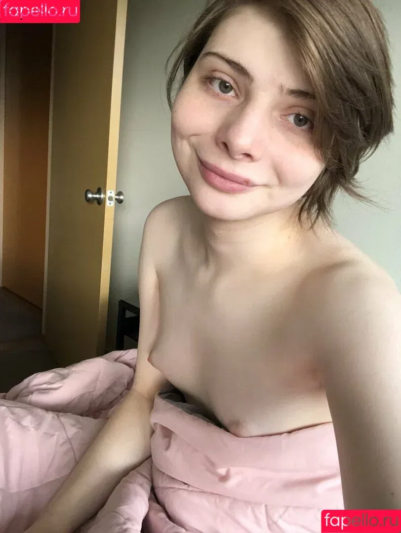 Abkazias / Zelda Cross Onlyfans Photo Gallery 