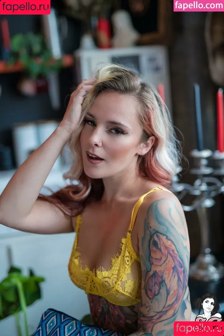 Virginia Suicide / Virginiaa_slim / silverbat23 / virginiasuicide Onlyfans Photo Gallery 