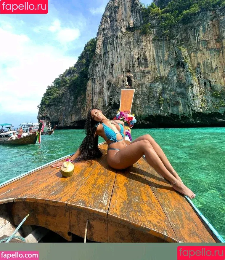 kim / lightskinkim / lightskinkimmm Onlyfans Photo Gallery 