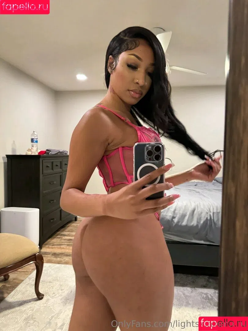 kim / lightskinkim / lightskinkimmm Onlyfans Photo Gallery 