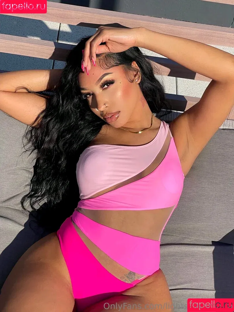 kim / lightskinkim / lightskinkimmm Onlyfans Photo Gallery 