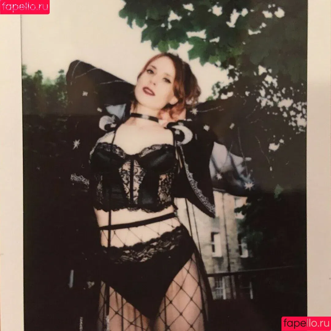 British Singer / Kate Nash / katenash / katenyash87 Onlyfans Photo Gallery 