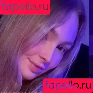 sarah320_ / shy_trans Onlyfans Photo Gallery 