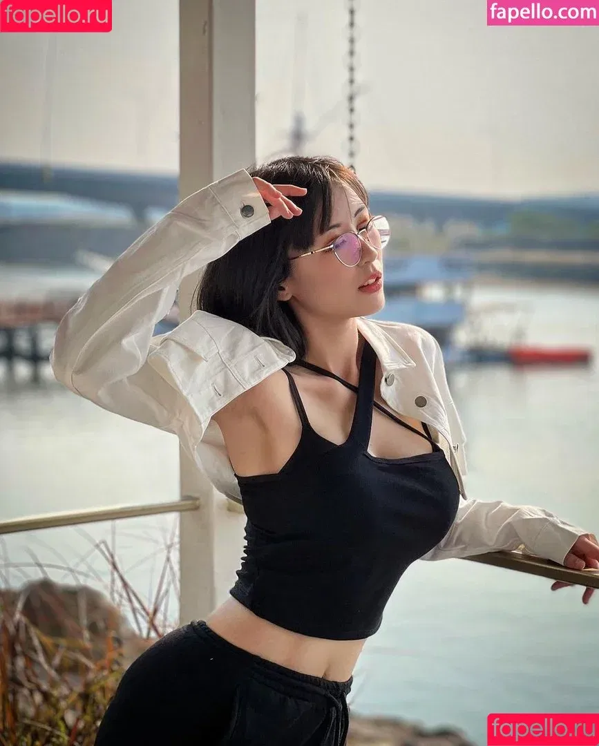 Larissa Rochefort / larissarochefort / larochefort11 Onlyfans Photo Gallery 