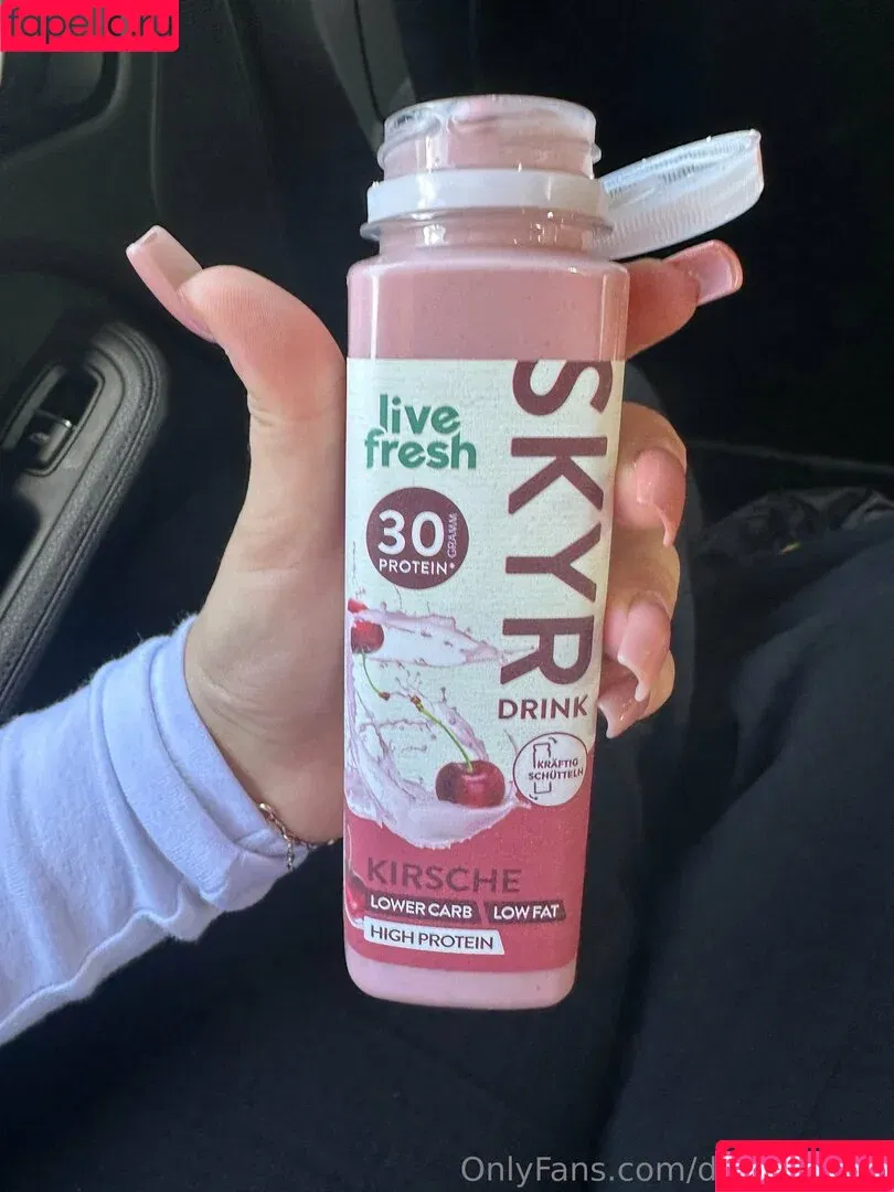 Diana Saliva / diana.saliva / salivababygurl Onlyfans Photo Gallery 