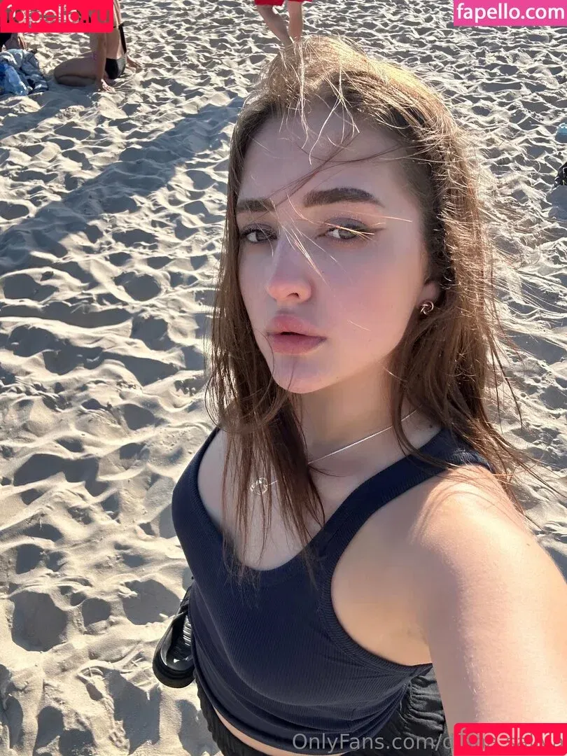 Diana Saliva / diana.saliva / salivababygurl Onlyfans Photo Gallery 