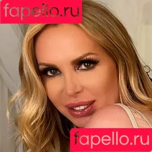 nikkibenz / nikkibenzfree Onlyfans Photo Gallery 