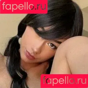 Yourtokengirl / efrosinidim Onlyfans Photo Gallery 