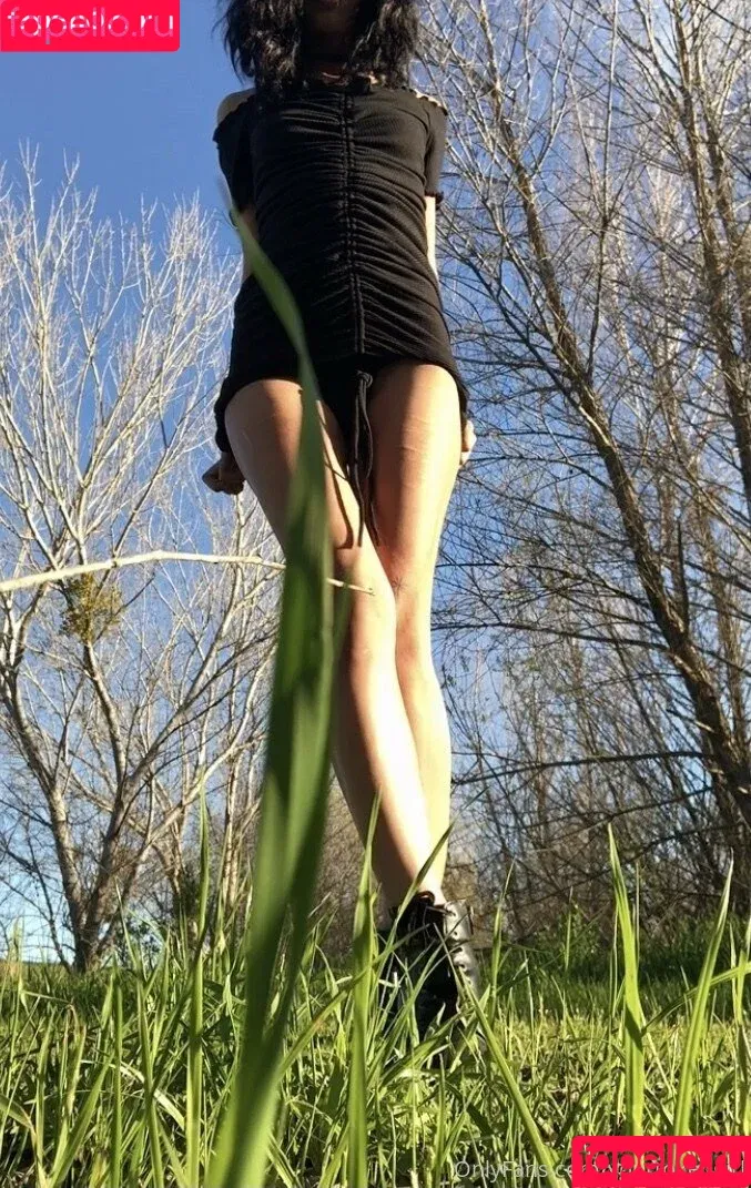 Yourtokengirl / efrosinidim Onlyfans Photo Gallery 