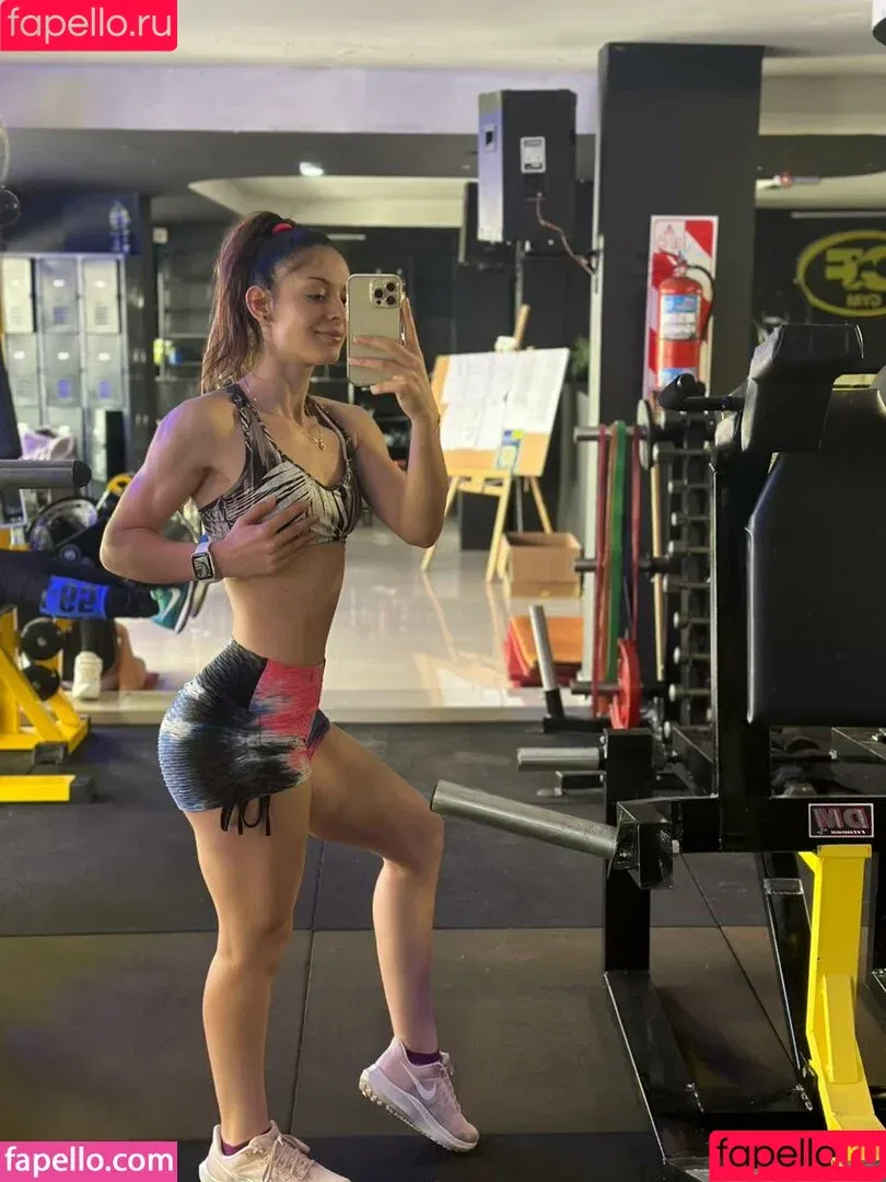 Scarlett Fox / https: / scarlett_fox_modelling / scarlett_foxxx / scarlettfoxvip Onlyfans Photo Gallery 