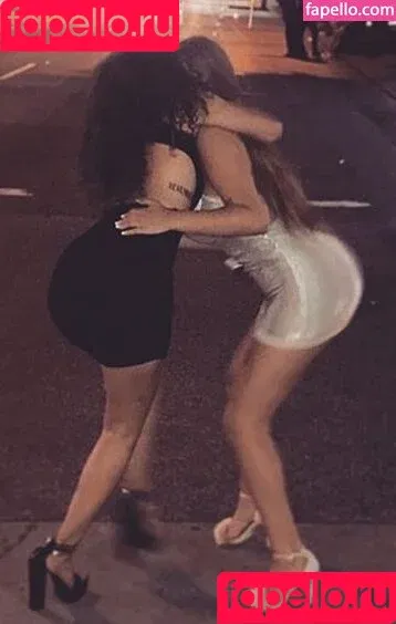 Gabriella / Xogabriella / https: / onlygabbs Onlyfans Photo Gallery 