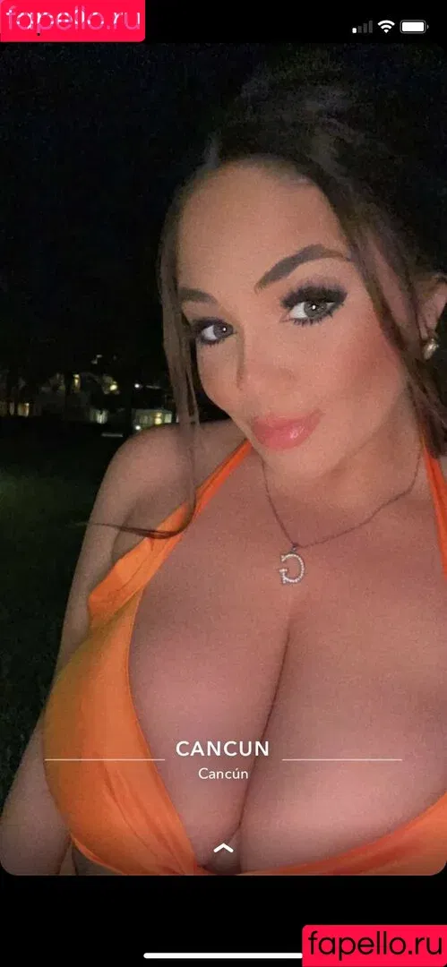 Gabriella / Xogabriella / https: / onlygabbs Onlyfans Photo Gallery 