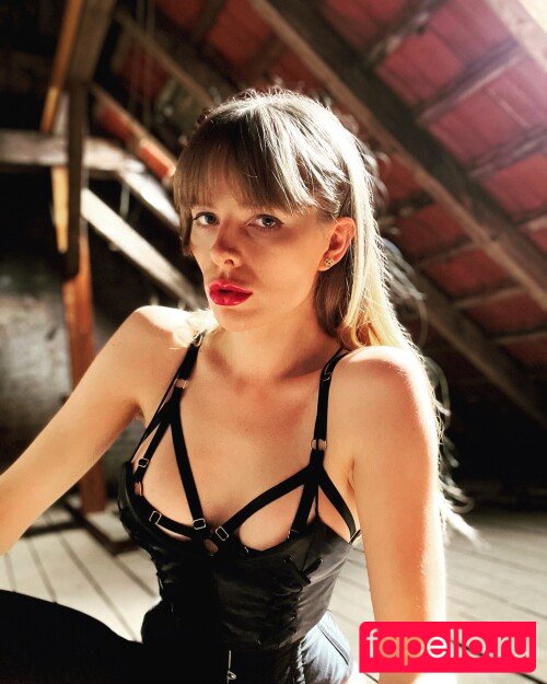 Adelaide Asterix Nude Onlyfans Photo 22