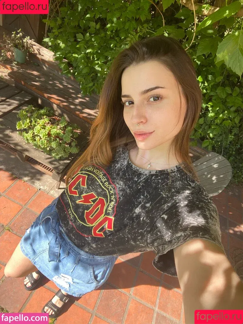 lolala23 / lolalala23 Onlyfans Photo Gallery 