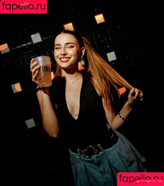 lolala23 / lolalala23 Onlyfans Photo Gallery 