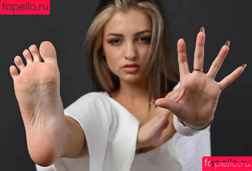 Anamodelk / Anastasia Kosteniuk Onlyfans Photo Gallery 