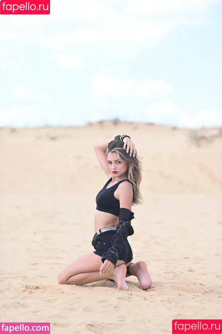 Anamodelk / Anastasia Kosteniuk Onlyfans Photo Gallery 