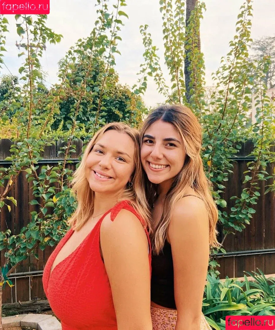 Julia G / _.julia.g / sweetjulia03 Onlyfans Photo Gallery 