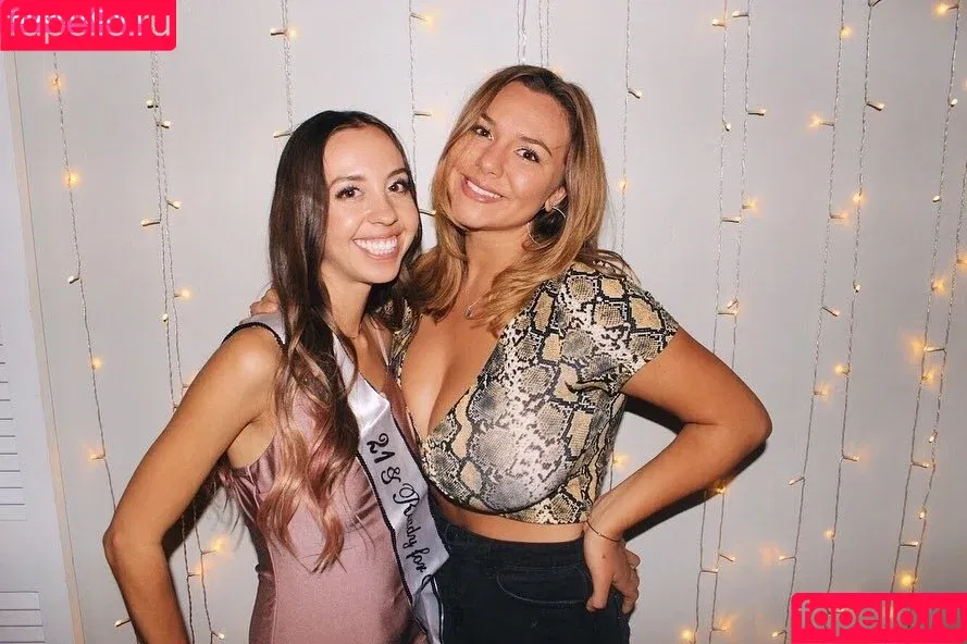 Julia G / _.julia.g / sweetjulia03 Onlyfans Photo Gallery 