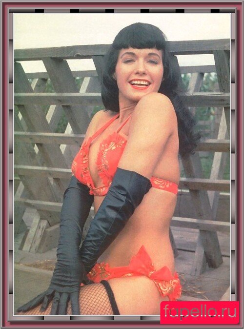 Bettie Page Nude Onlyfans Photo 41
