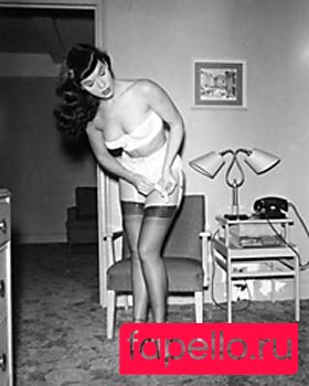 Bettie Page Nude Onlyfans Photo 40