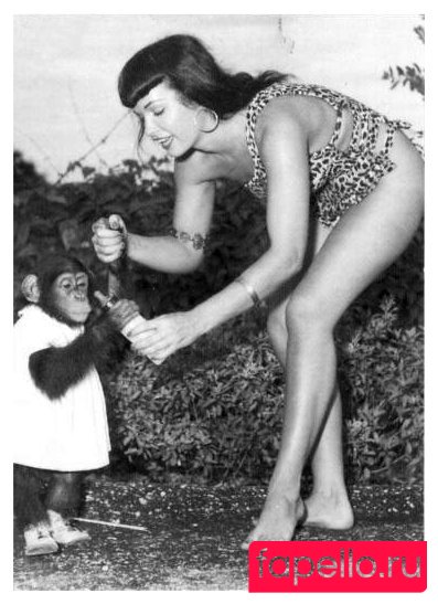 Bettie Page Nude Onlyfans Photo 12