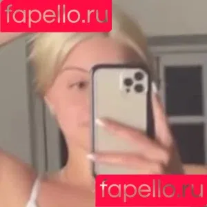 Ariel Winter / arielwinter Onlyfans Photo Gallery 