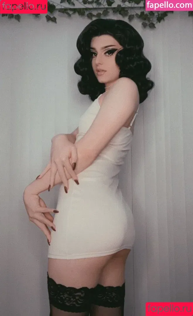 Malenabb / malena.mov Onlyfans Photo Gallery 