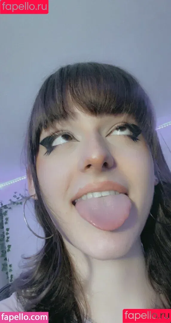 Malenabb / malena.mov Onlyfans Photo Gallery 