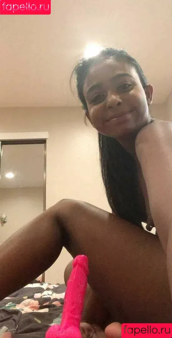 Zahra Rai / rai812gfl / zahrarai Onlyfans Photo Gallery 