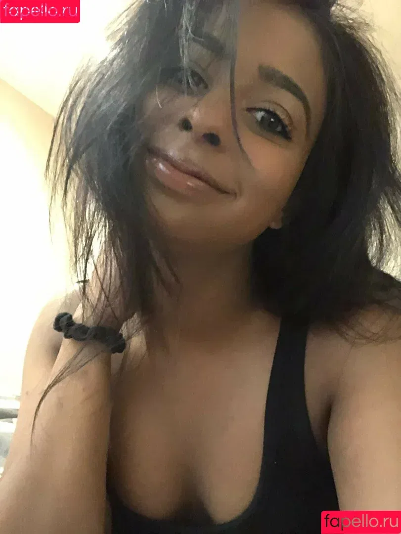 Zahra Rai / rai812gfl / zahrarai Onlyfans Photo Gallery 