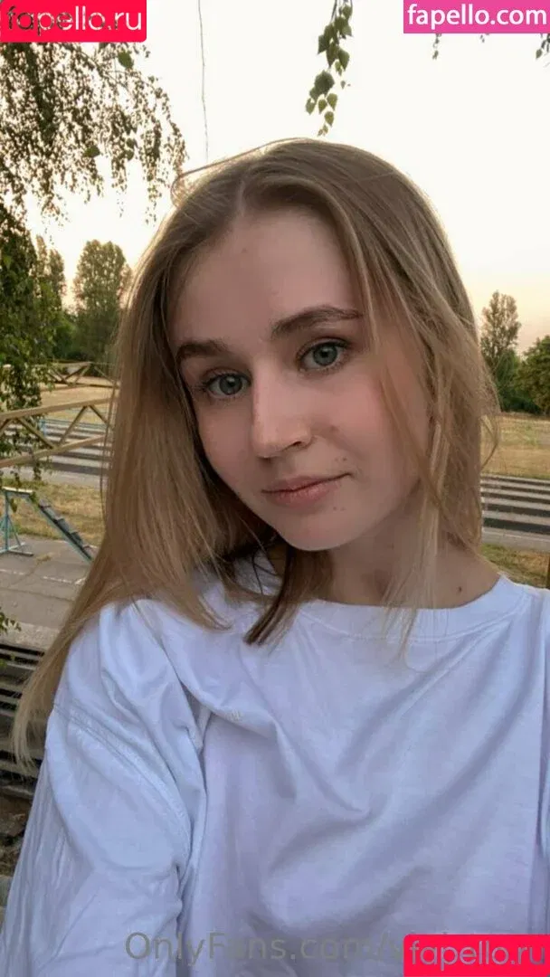 missvivitran / vivi_torn Onlyfans Photo Gallery 