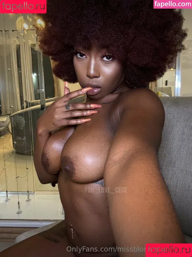 m.i.s.s.bunny / missblondebunnyvip Onlyfans Photo Gallery 