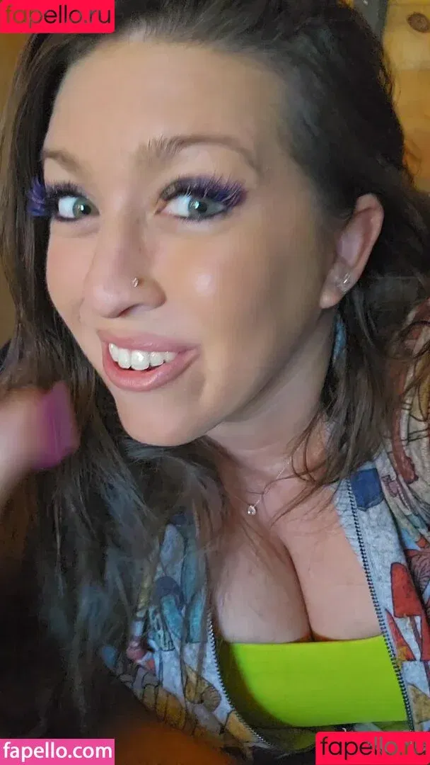 babylittlelo / bblittlelo / loliedanse Onlyfans Photo Gallery 