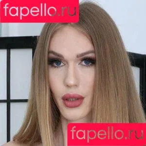 Crystal Thayer / crysthayer / tscrystalxxx Onlyfans Photo Gallery 