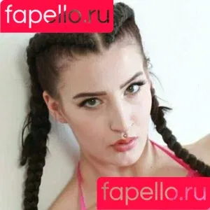 royaleuncut / uncutvols Onlyfans Photo Gallery 