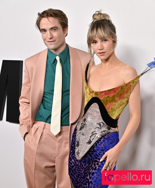 Suki Waterhouse Nude Onlyfans Photo 43
