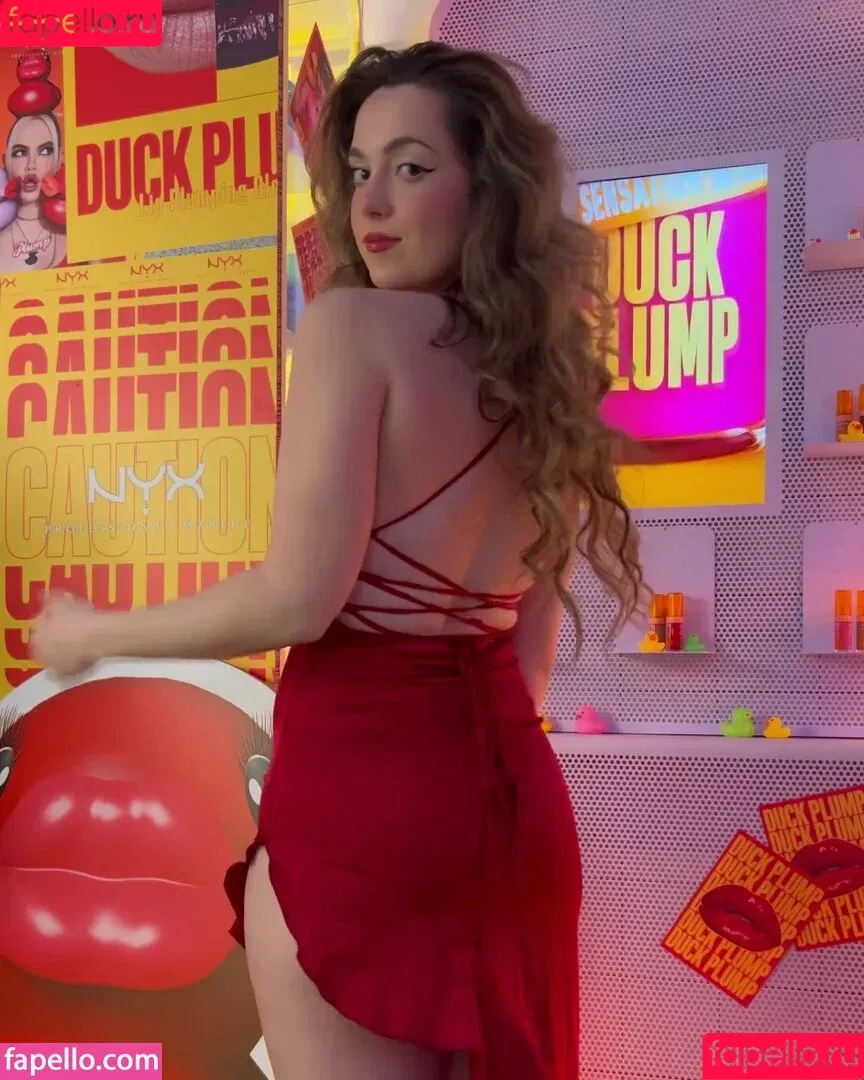 albinaofficial / cutiealbi Onlyfans Photo Gallery 