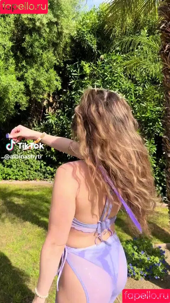 albinaofficial / cutiealbi Onlyfans Photo Gallery 