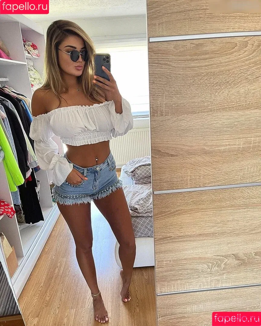 Ajla Dautovic / dautovicajla_ Onlyfans Photo Gallery 