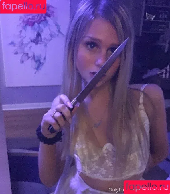 mabel may / mabelmay1 / strawberry141 Onlyfans Photo Gallery 