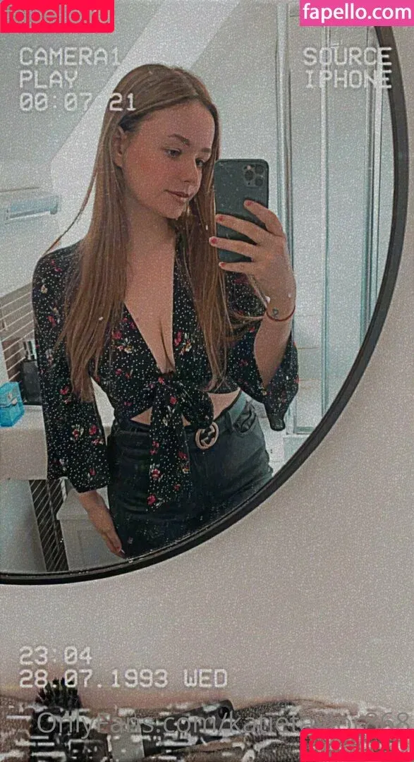 petiteblondemel / petiteblondey2 Onlyfans Photo Gallery 