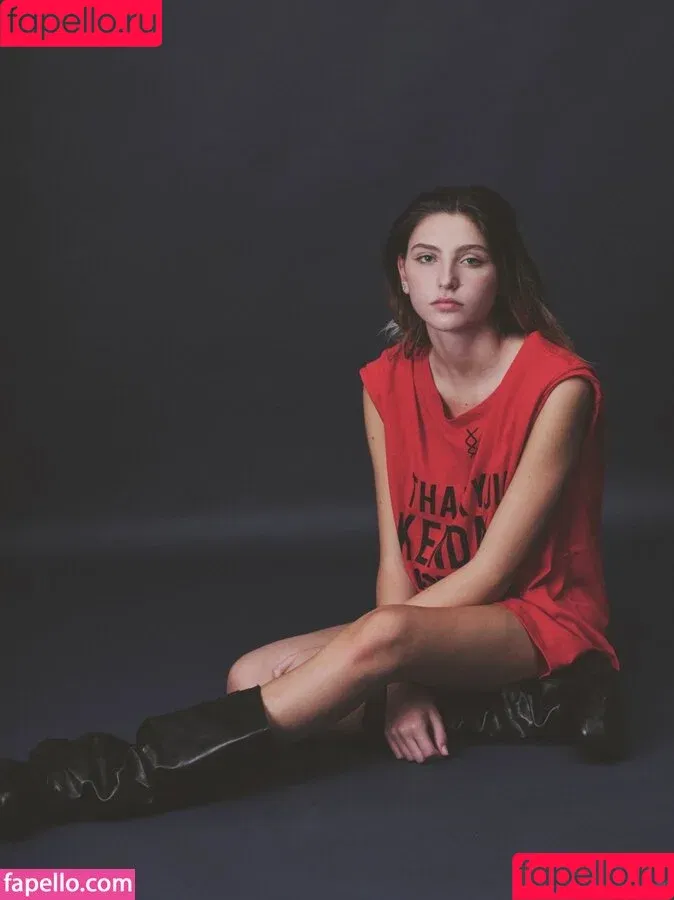 Aurora Mariani / auroraamarianii Onlyfans Photo Gallery 