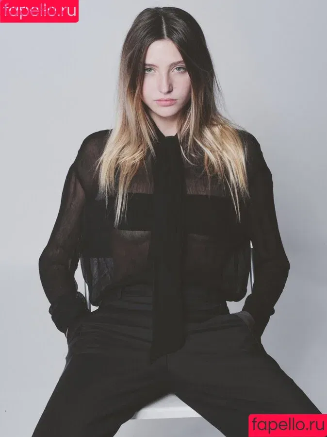 Aurora Mariani / auroraamarianii Onlyfans Photo Gallery 