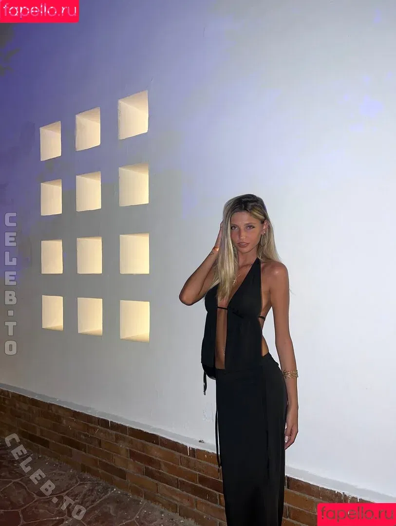 Aurora Mariani / auroraamarianii Onlyfans Photo Gallery 