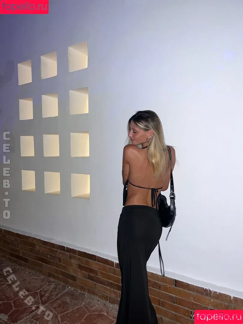 Aurora Mariani / auroraamarianii Onlyfans Photo Gallery 