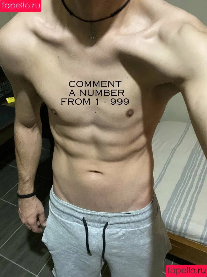 slimboygr / slimboygr_official_ Onlyfans Photo Gallery 